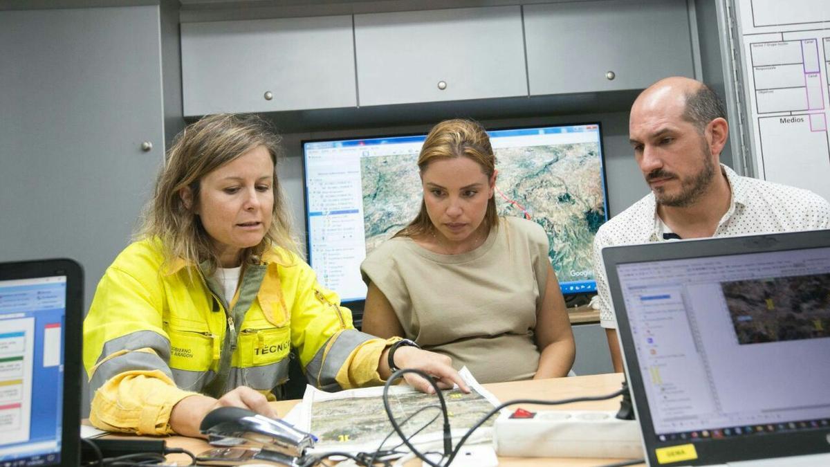 Maru Díaz en el puesto de control del incendio