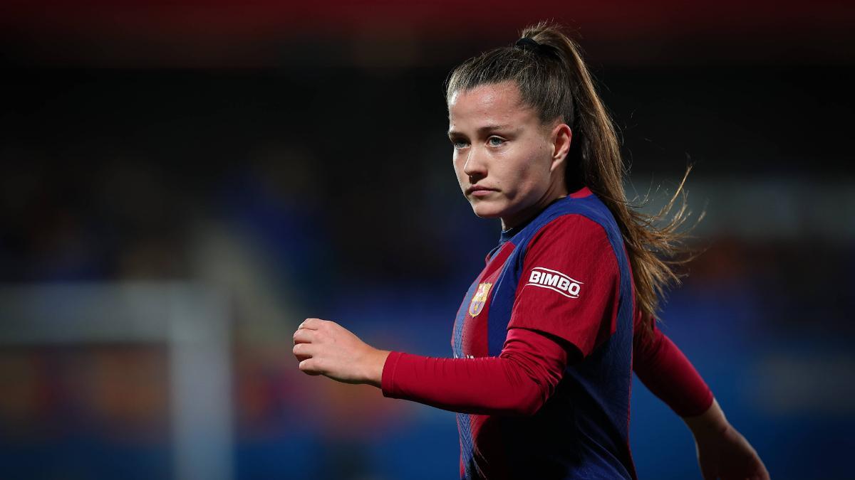 Claudia Pina en un partido con el Barça