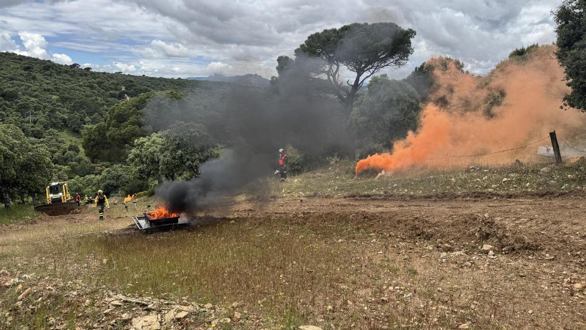 La Comunidad de Madrid realiza simulacros para mejorar la respuesta coordinada ante incendios forestales.