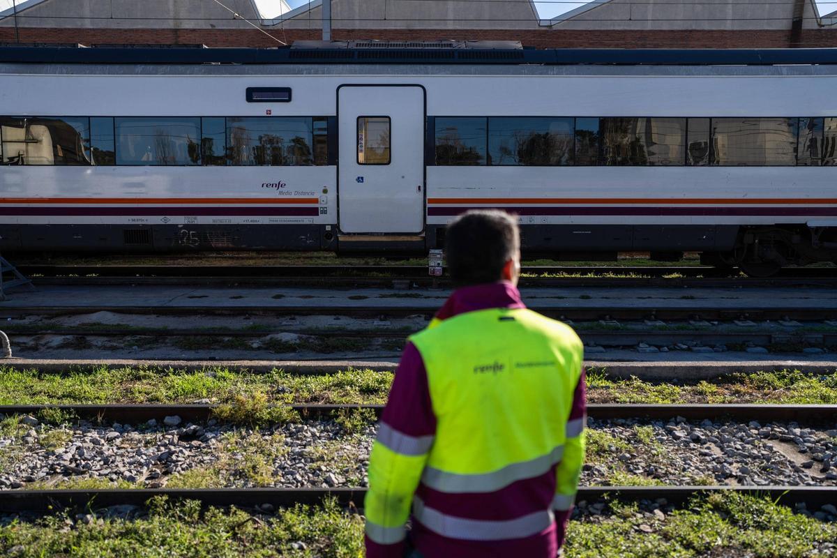 Visita a los talleres de Renfe en Sant Andreu Comtal