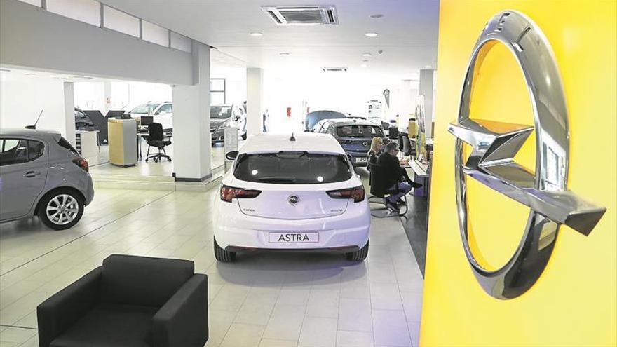 Opel cancelará los contratos a sus concesionarios