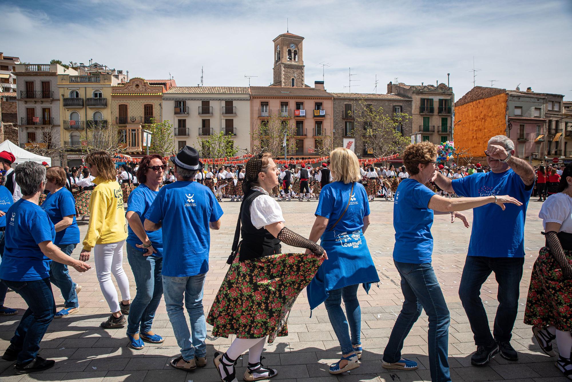 Els caramellaires omplen Súria de música, dansa i festa