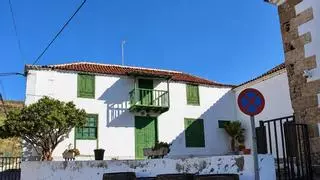 Los tres grandes ayuntamientos de Tenerife incumplen las normas de control de su patrimonio