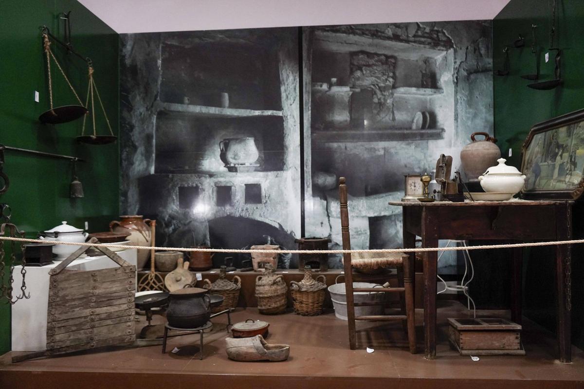 Recreació d'una cuina d'una llar dels Prats de Rei en època romana