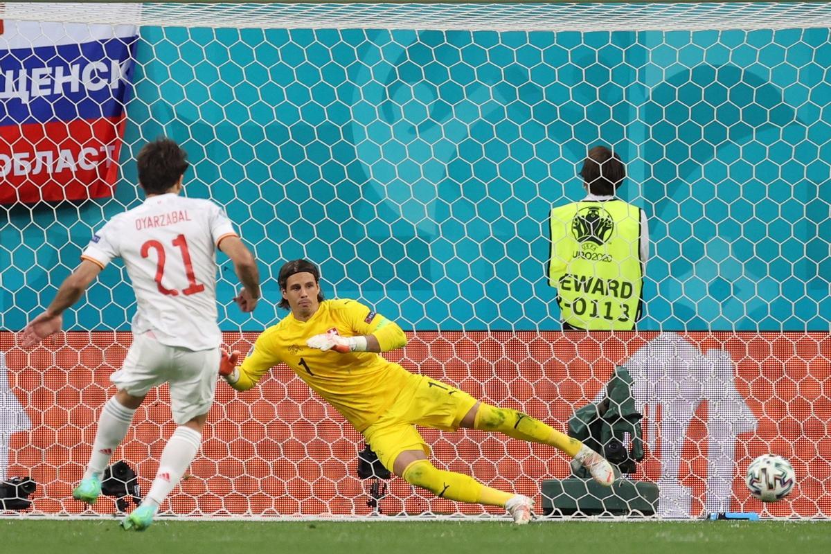 La tanda de penaltis del Suiza - España, en imágenes