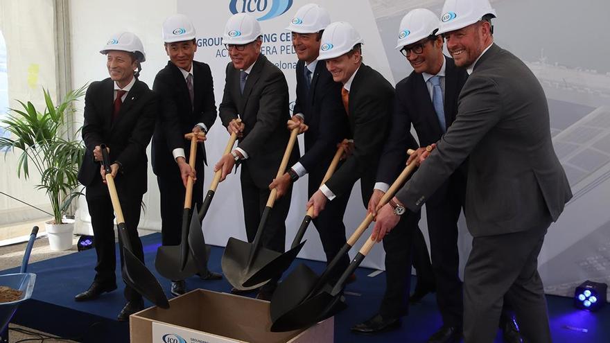 El Port de Barcelona coloca la primera piedra de la nueva terminal de vehículos para abrir la puerta a los coches chinos