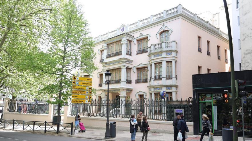 Galería | Así es el interior del Chalet de los Málaga, símbolo del ensanche de Cáceres