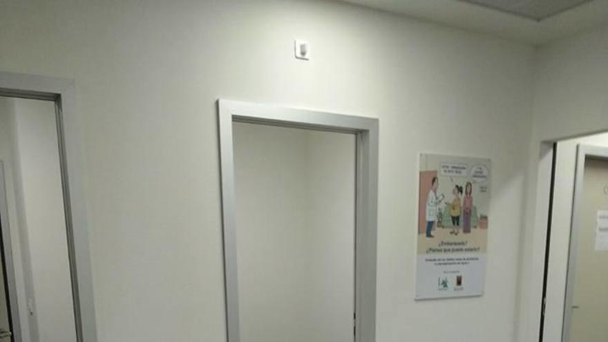 La puerta caída en el servicio de Radiología. // FdeV
