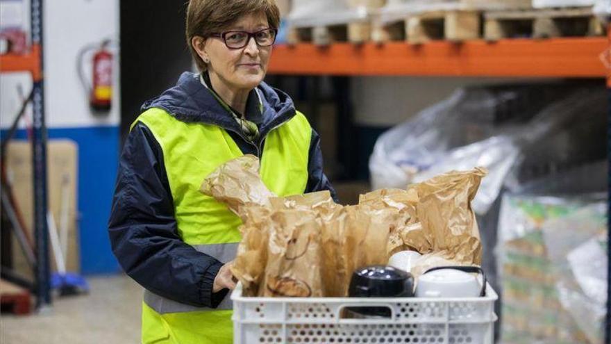 Ana Huerta Bernad: «Diez de los 60 sin techo que visitamos son de Zaragoza»