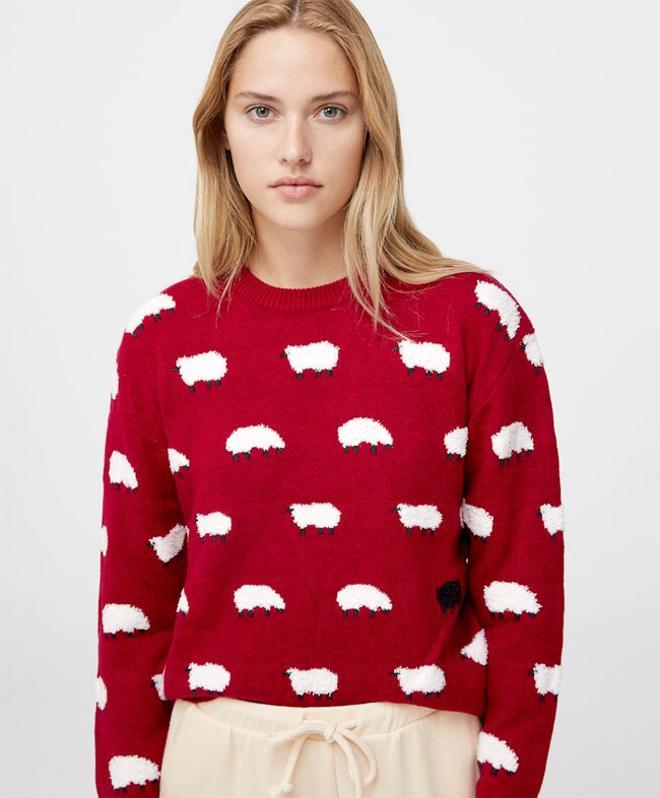 Jersey rojo con estampado de ovejas, de Oysho