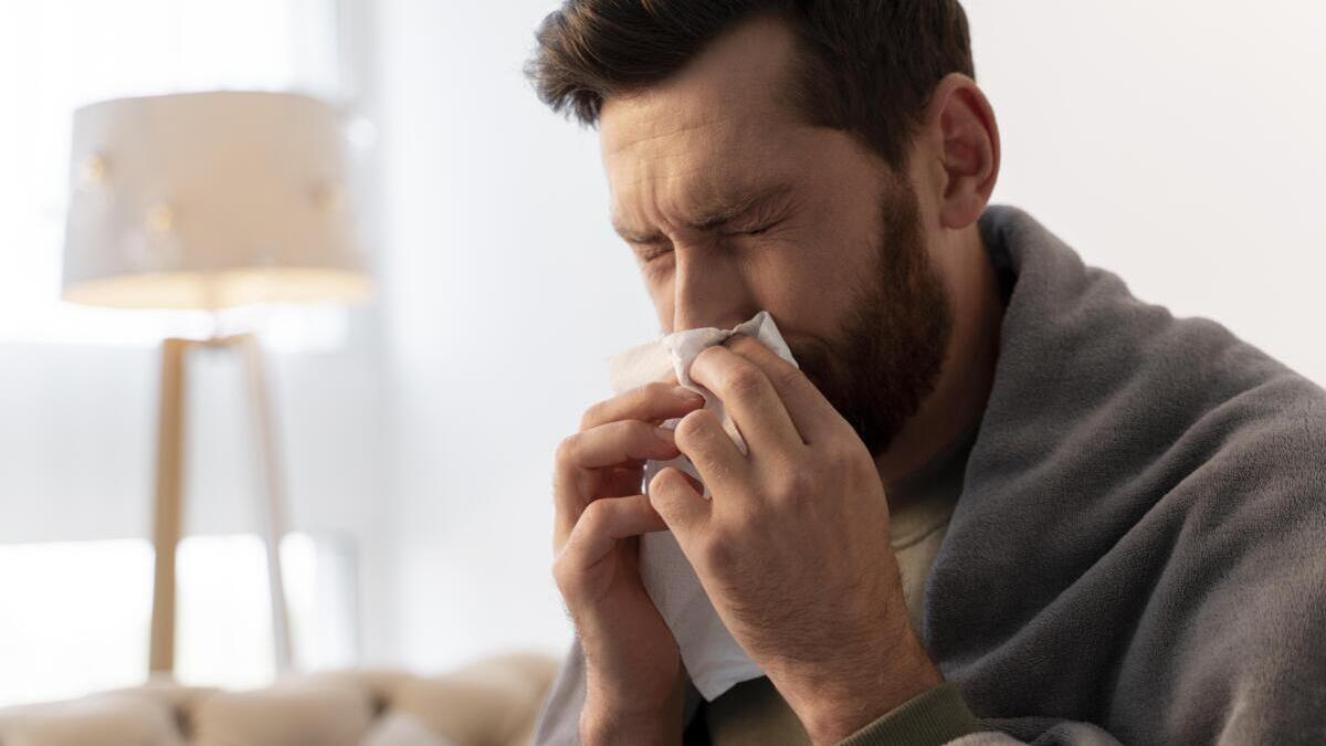 ¿No paras de estornudar? No es ni resfriado ni COVID-19: la alergia primaveral se ha adelantado