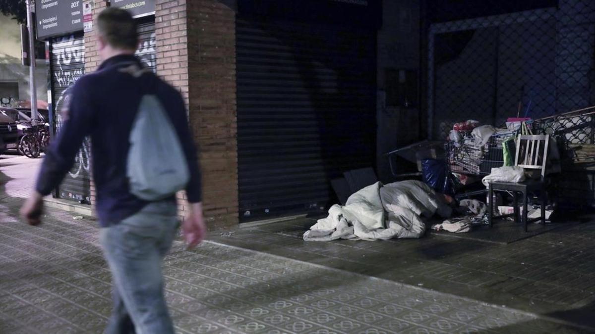 jose43366302 barcelona 16 05 2018 recuento de personas sin techo por las 180517193717