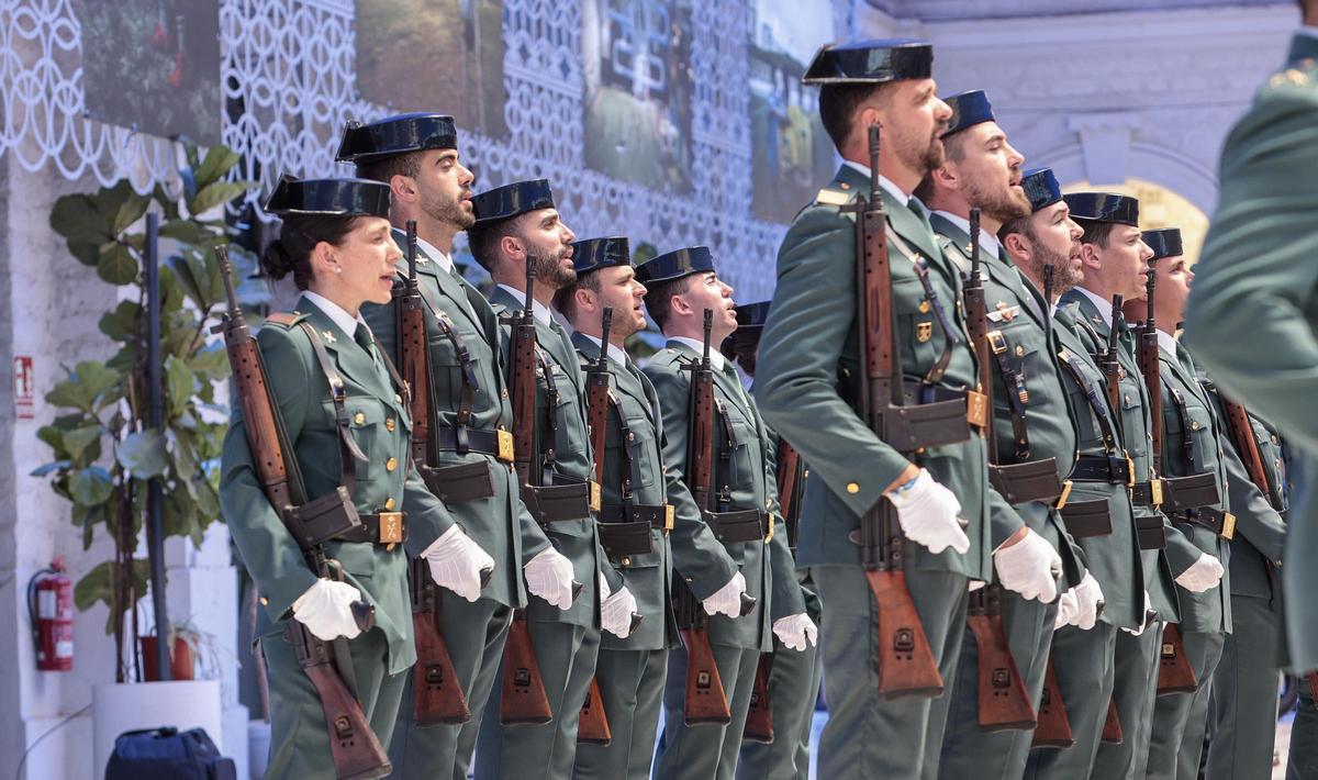 Toma de posesión de Francisco Poyato Sevillano como jefe de Comandancia de la Guardia Civil de Alicante