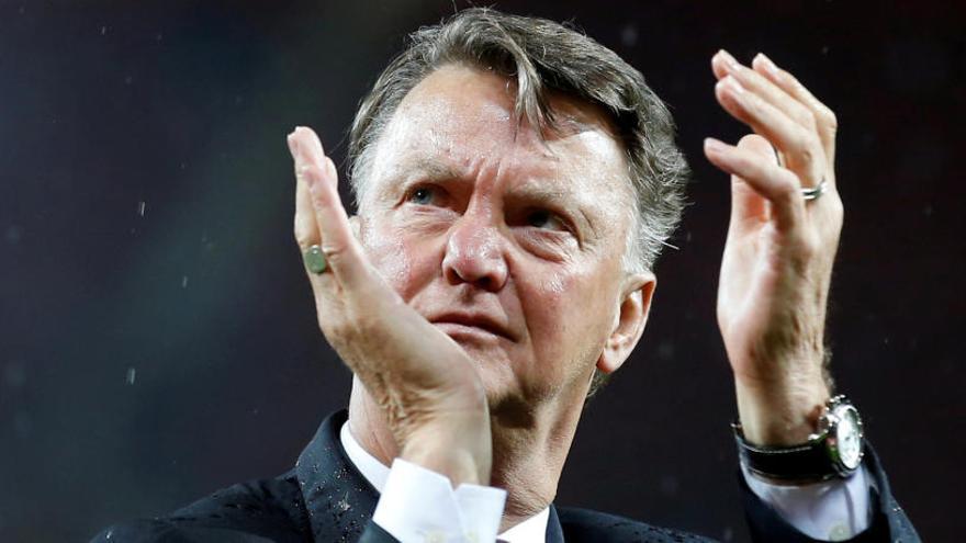 Louis van Gaal se retira