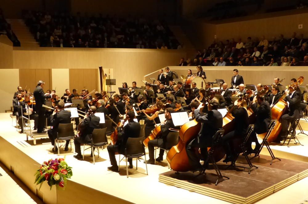 Más de tres mil espectadores en los conciertos de Año Nuevo-Reyes de la Orquesta Sinfónica de Torrevieja en el Auditorio Internacional