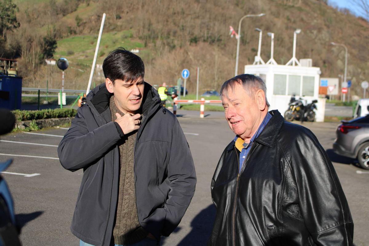 EN IMÁGENES: Visita del exdirectivo de la NASA a las minerías del pozo Santiago para hablar sobre el futuro laboratorio que podría recrear las condiciones de vida en la Luna