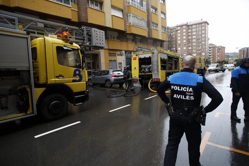 Incendio en un garaje de la calle Doctor Marañón de Avilés