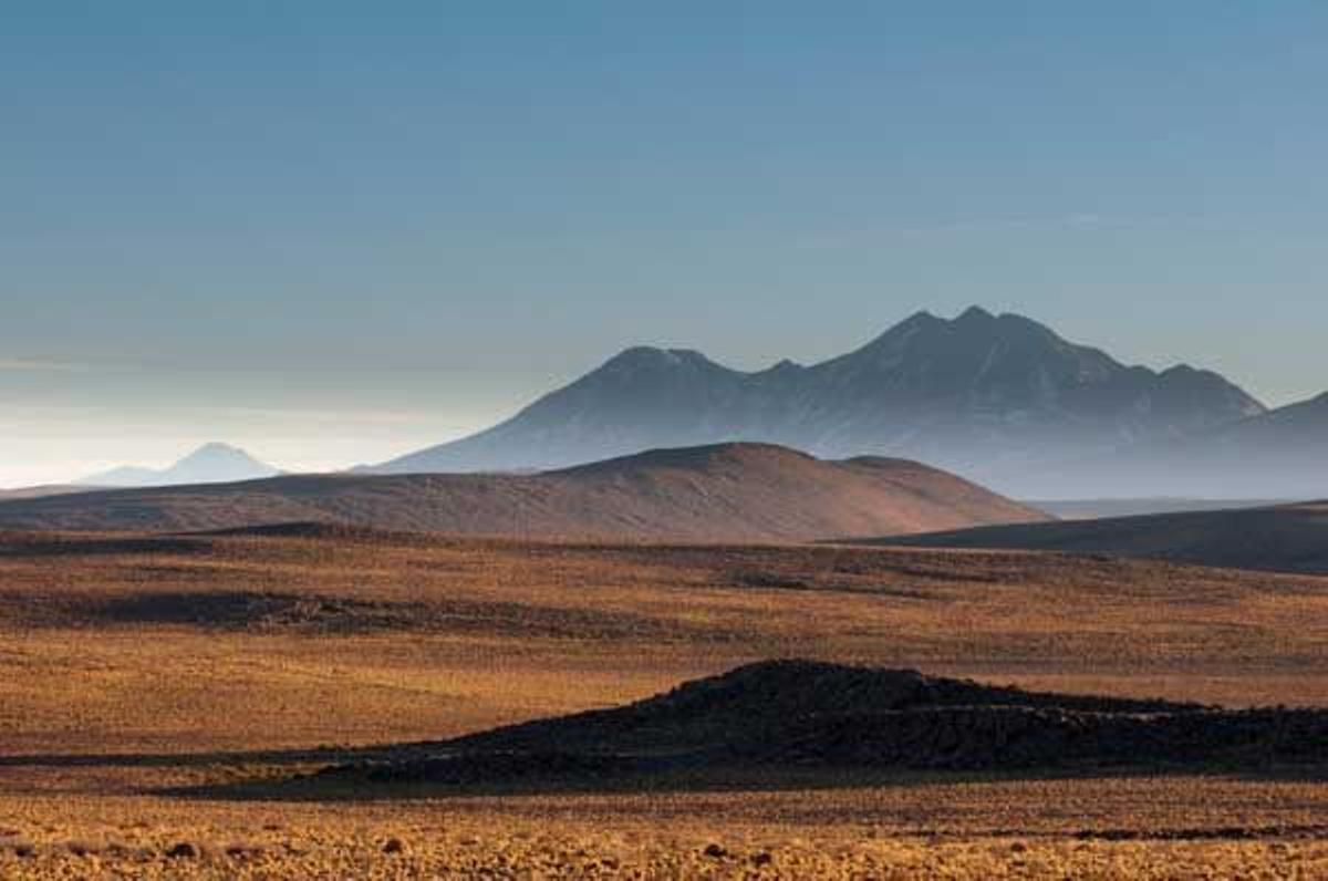 Amanecer en el Paso de Sico, que une Chile con Argentina.