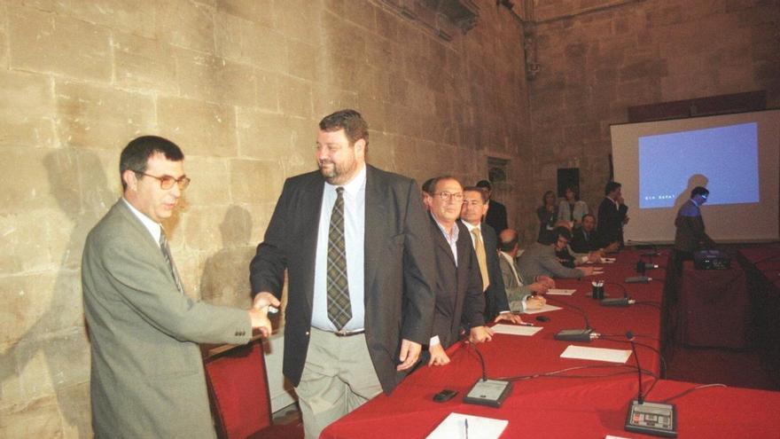 La trayectoria de Celestí Alomar, el conseller de Turismo que creó la ecotasa