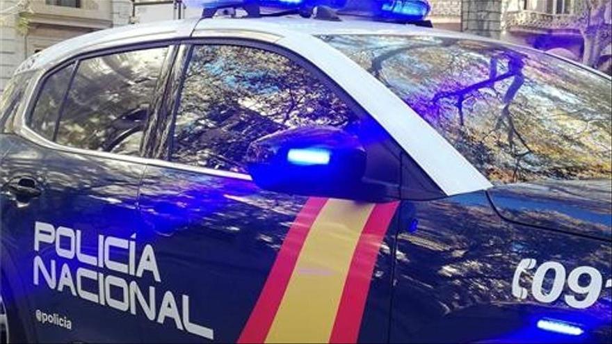 Rescatada una anciana de 92 años que había sido encerrada por su hijo en su piso de Madrid