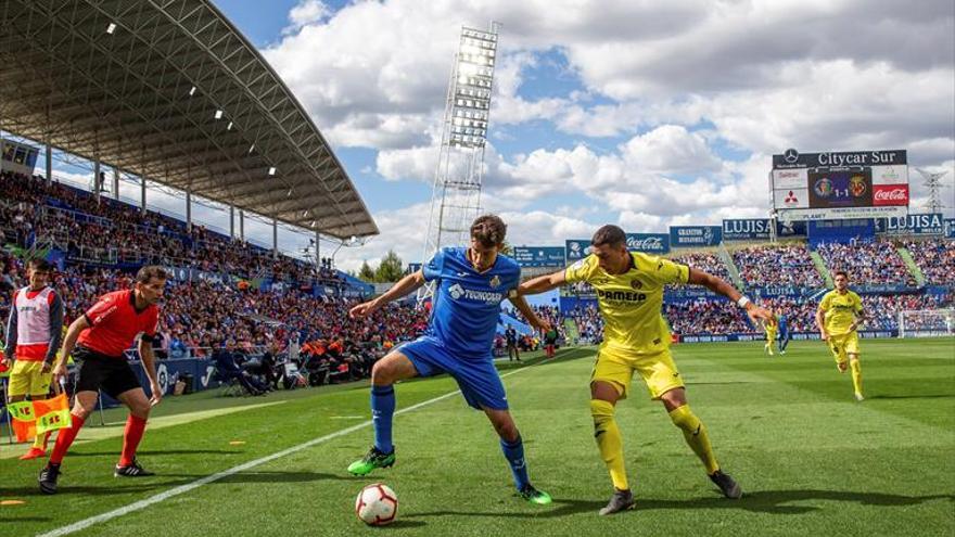 El Villarreal desvincula a sus futbolistas del ‘caso Oikos’