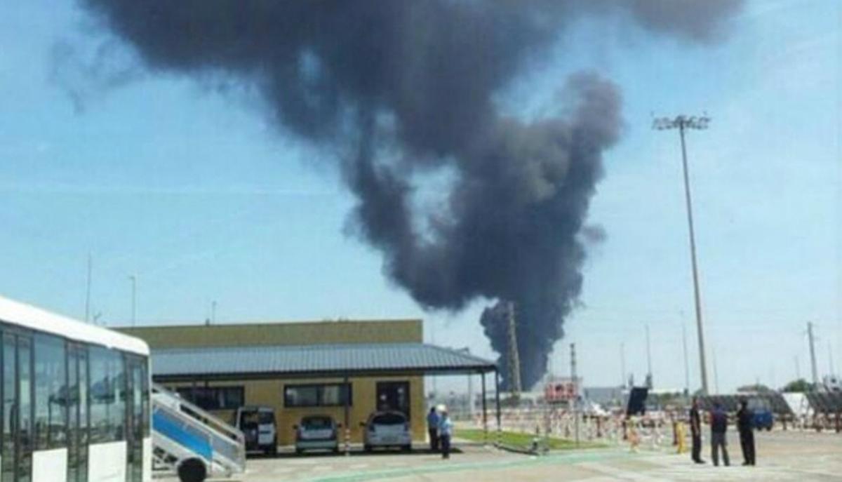 Un avió no comercial s’estavella a prop de l’aeroport de Sevilla.