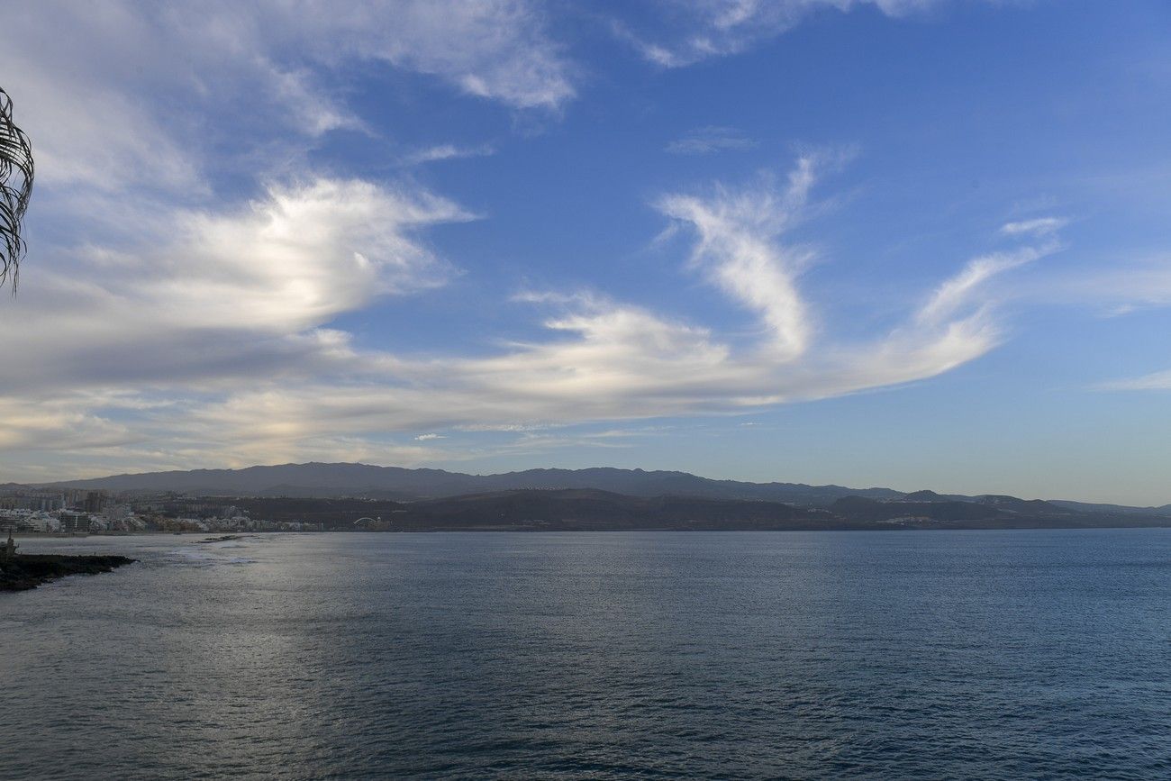 Tiempo en Canarias: Cielos despejados en Las Palmas de Gran Canaria (11/01/2024)