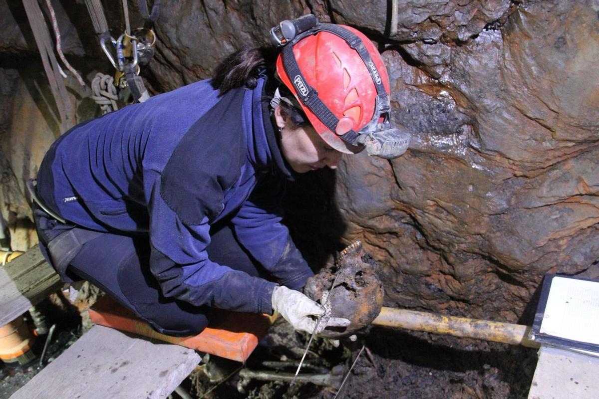 Trabajos de exhumación.