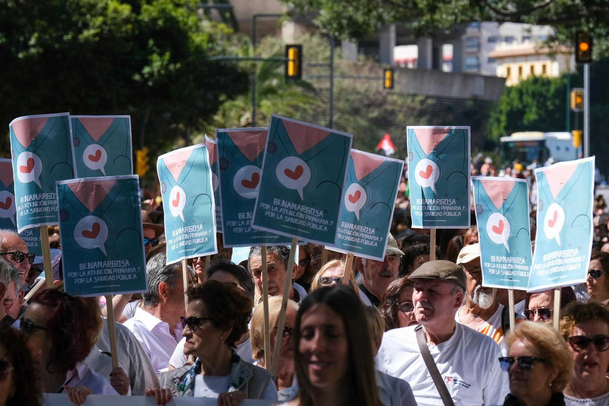 La manifestación en defensa de la Sanidad pública reúne a más de 7.000 personas en Málaga