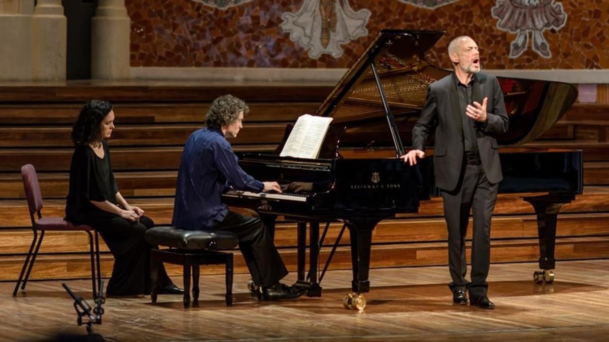 Roger Padmore y Paul Lewis, interpretando 'Winterreise' en el Palau.