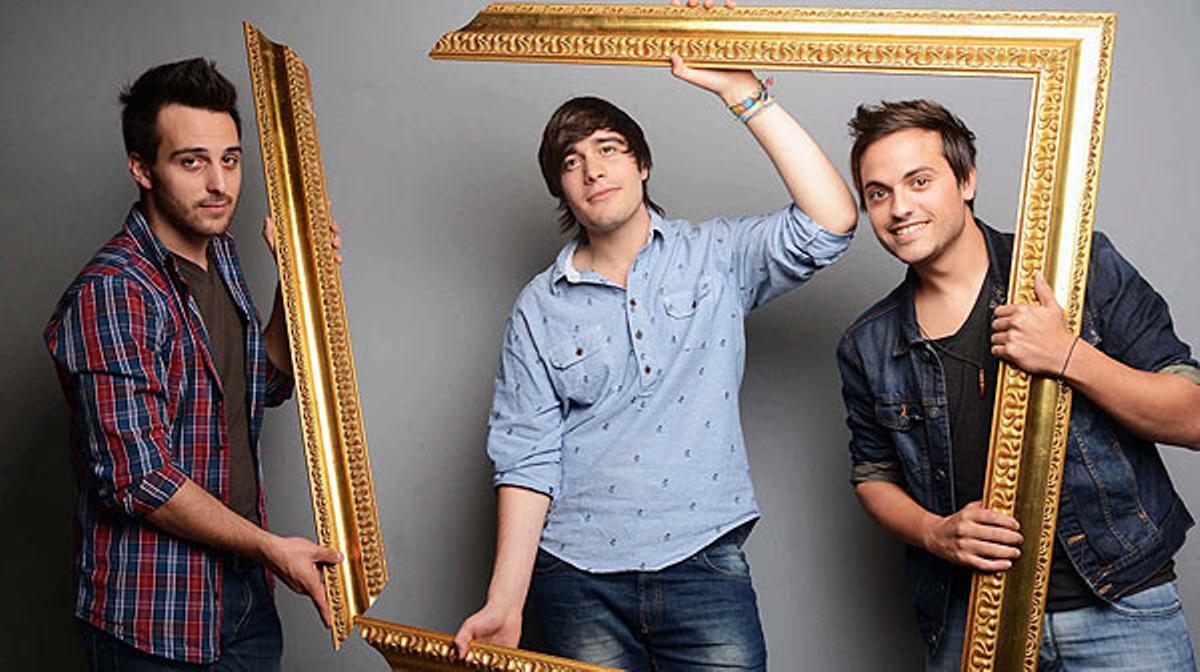 El grup Amelie canta en acústic el tema ’Deixa’m volar’.