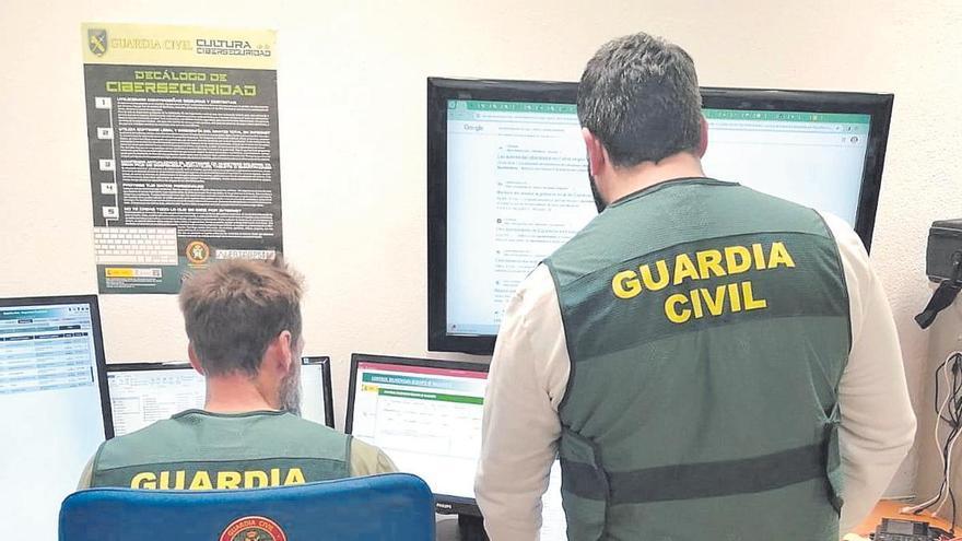 Agentes del Equipo Arroba de la Guardia Civil de Mallorca: «Si los piratas encriptan su ordenador, no pague nunca»