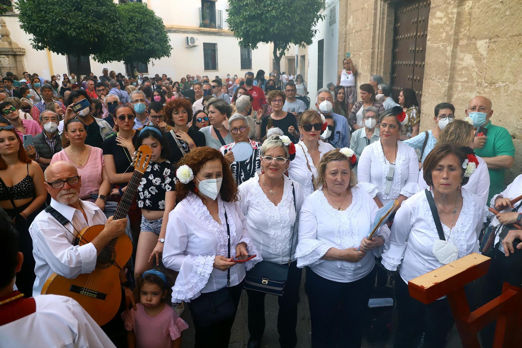 San Rafael procesiona por las calles de Córdoba