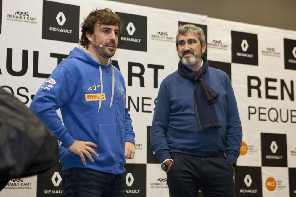 Fernando Alonso entrega los premios Reanult Kart