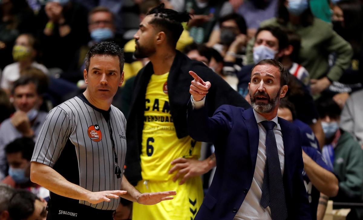 Alonso planteó un partido sucio contra el Barça y le salió el tiro por la culata