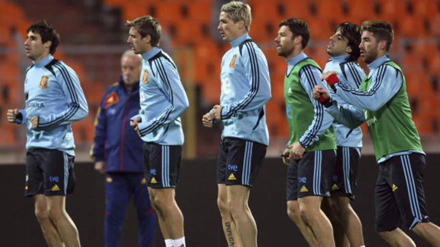 La selección española de fútbol durante el entrenamiento del equipo en Minsk.