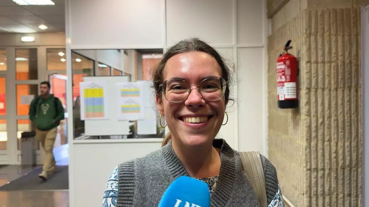 Inmaculada Arrebola, la joven cordobesa que ansiaba ser médico y preparó el MIR en Asturias: "Quiero ayudar a mucha gente y buscaré una especialidad que me haga feliz"