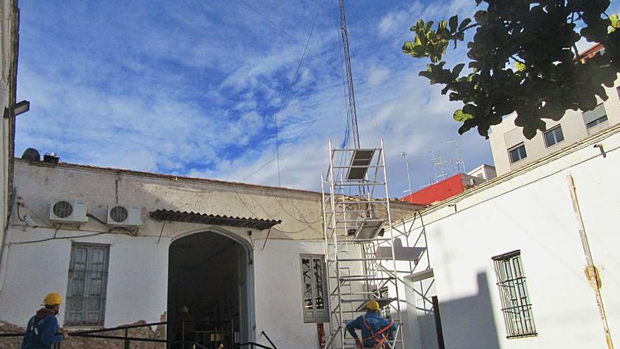 Edificio de la EPA sobre el que se está actuando. | V. RUIZ