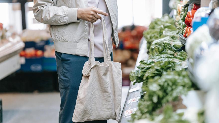 Atención: Estos son los 6 alimentos que contienen más pesticidas