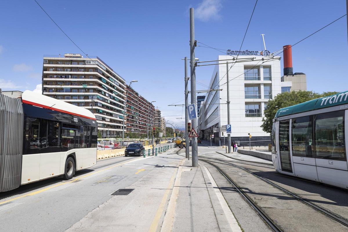 El lado mar de Gran Via, a la altura de Glòries, el pasado viernes