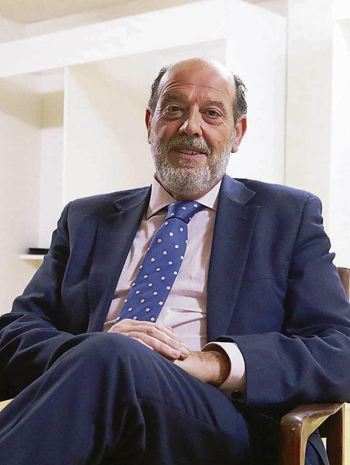 Luis Mariano Esteban | Profesor: "El sistema actual no garantiza que los mejores lleguen a la universidad"