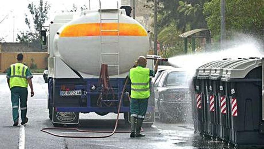 Trabajadores de recogida de basura y limpieza viaria.