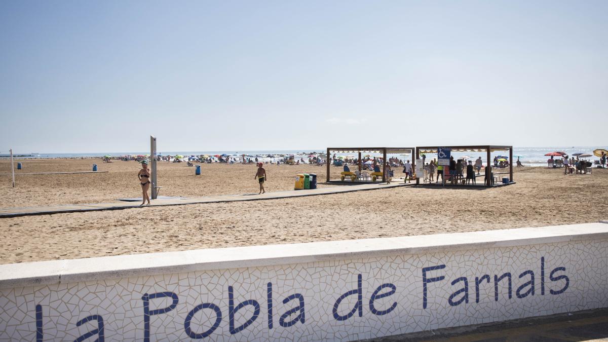 La playa Norte de la Pobla de Farnals, repite bandera azul en 2021