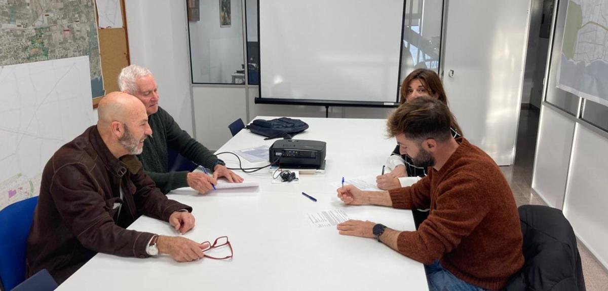 Foto de la firma del acta de replanteo.