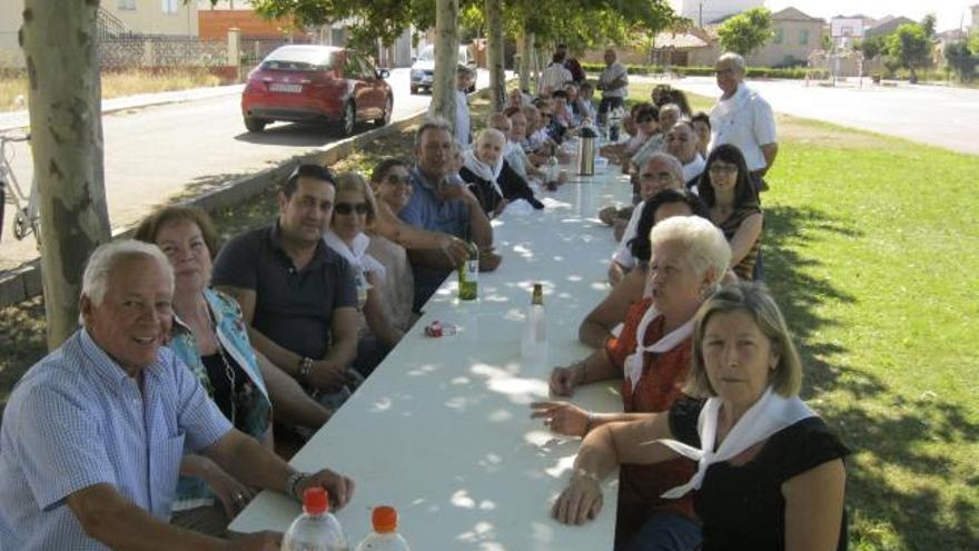 Los jubilados de Santa Marta de Tera celebran la jornada anual de convivencia