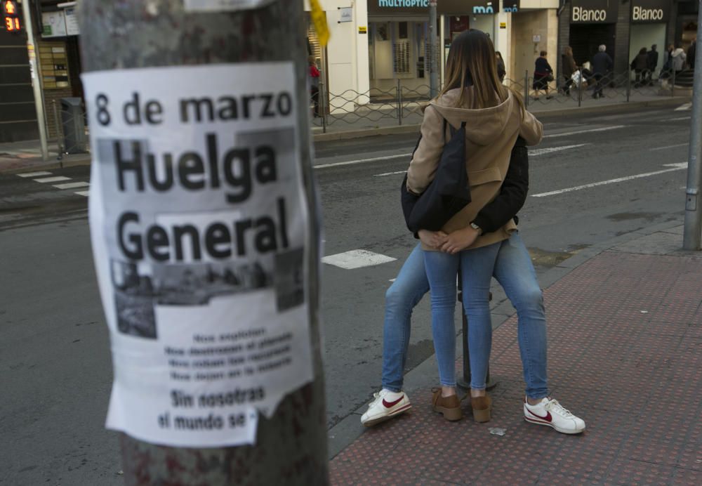 8 de Marzo: Más de 40.000 personas en la manifestación feminista de Alicante contra el machismo y por la igualdad