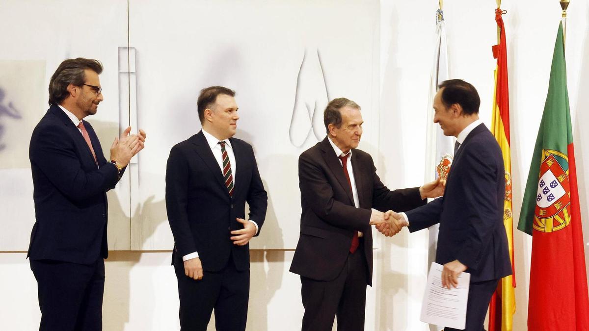Diego Calvo, João Bezerra, Abel Caballero y José Augusto Duarte en los actos vespertinos.