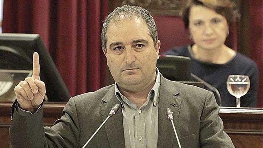 Alorda puntualiza que el acuerdo de sa Garrigueta permite &quot;iniciativas públicas que hagan inviable el proyecto&quot;