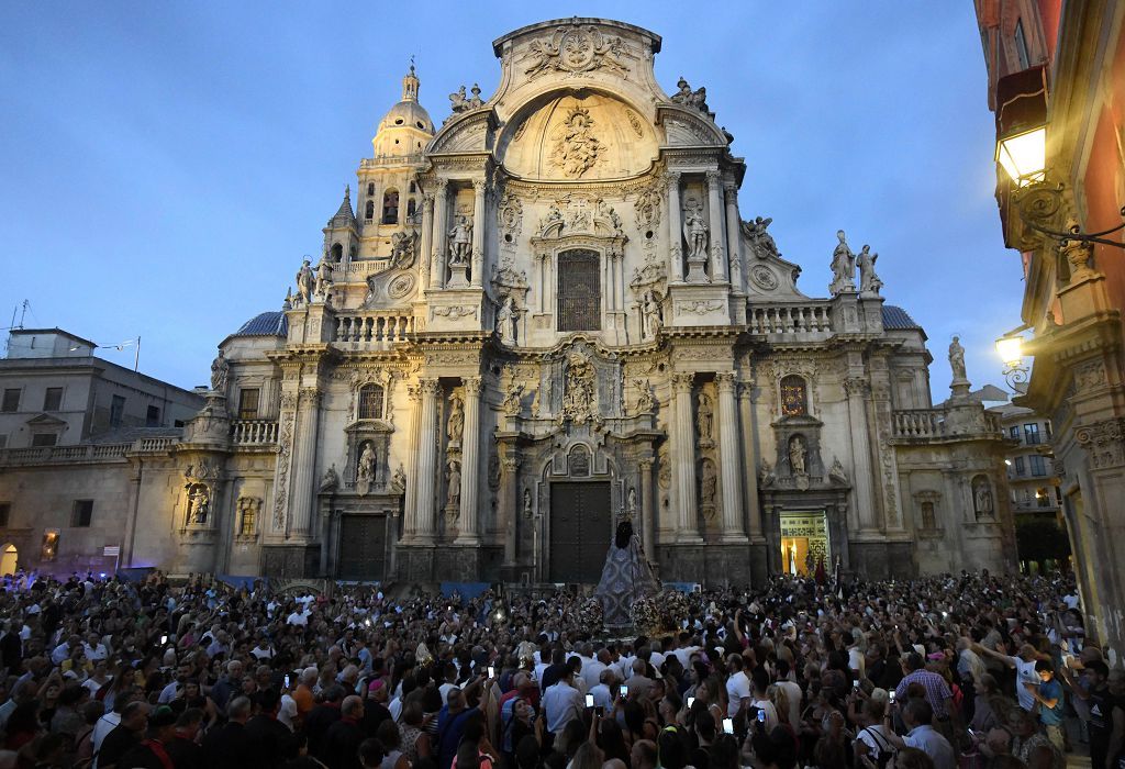 Bajada de la Virgen de la Fuensanta desde su Santuario hasta el templo catedralicio de Murcia