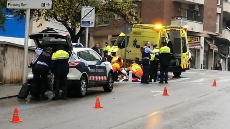 Un vianant de 35 anys mor d&#039;un atac de cor al carrer del Bruc de Manresa